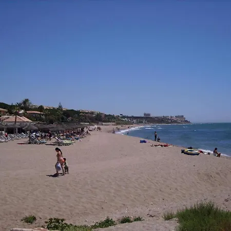 Apartamento Amplio 2 Dormitorios, Gran Terraza, 150 Metros Playa La Luna, Mijas