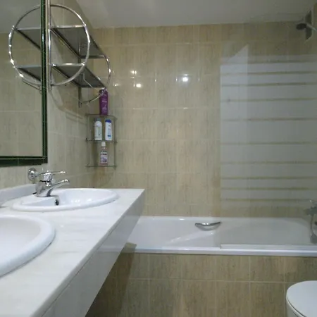 Apartamento Amplio 2 Dormitorios, Gran Terraza, 150 Metros Playa La Luna, Mijas *